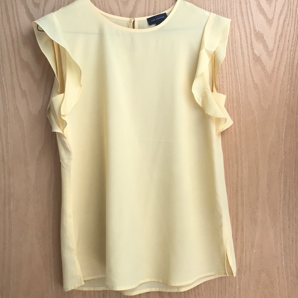 Top - Picture 2 of 3